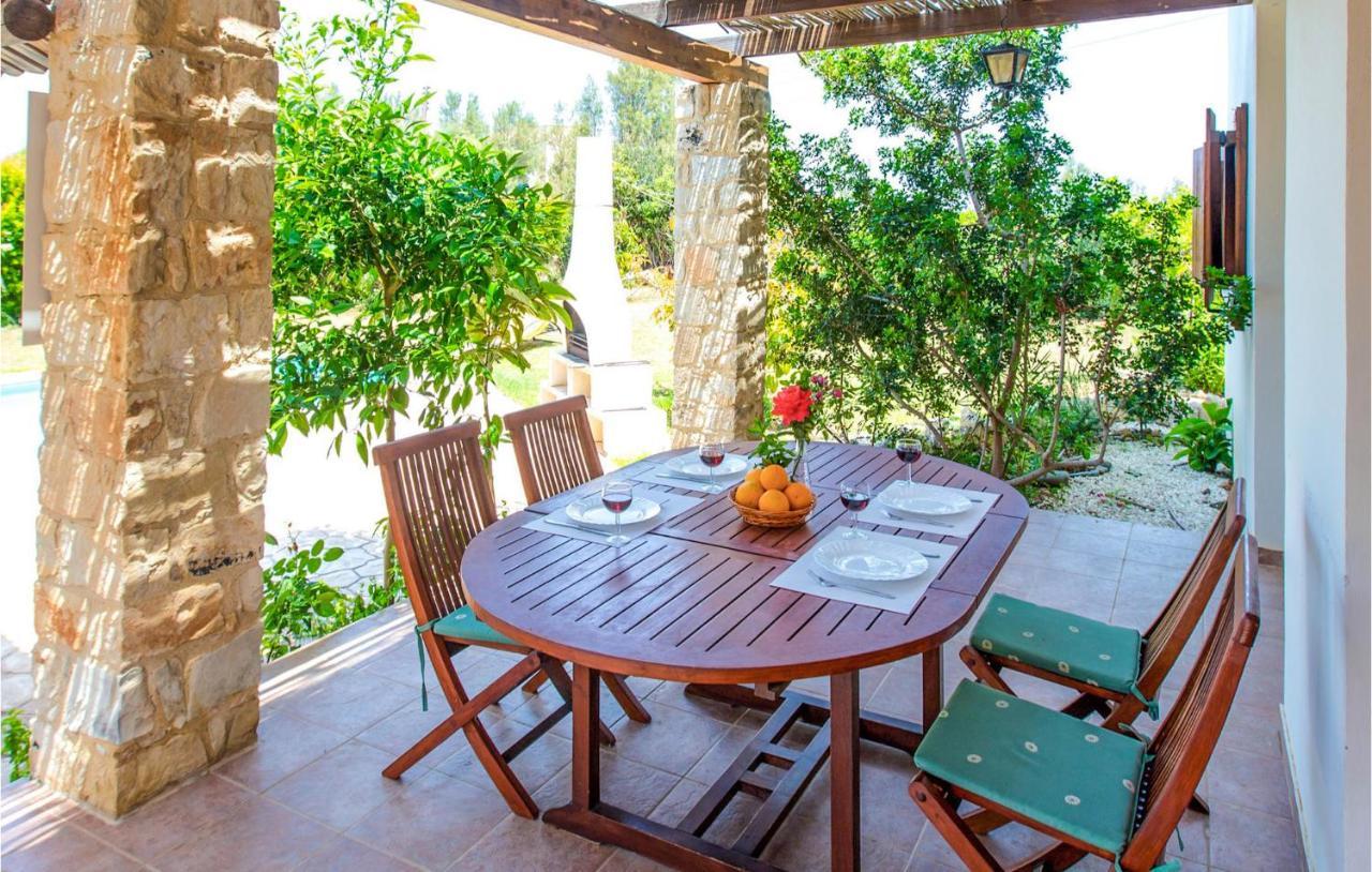 Amazing Home In Pomos With Wifi Buitenkant foto